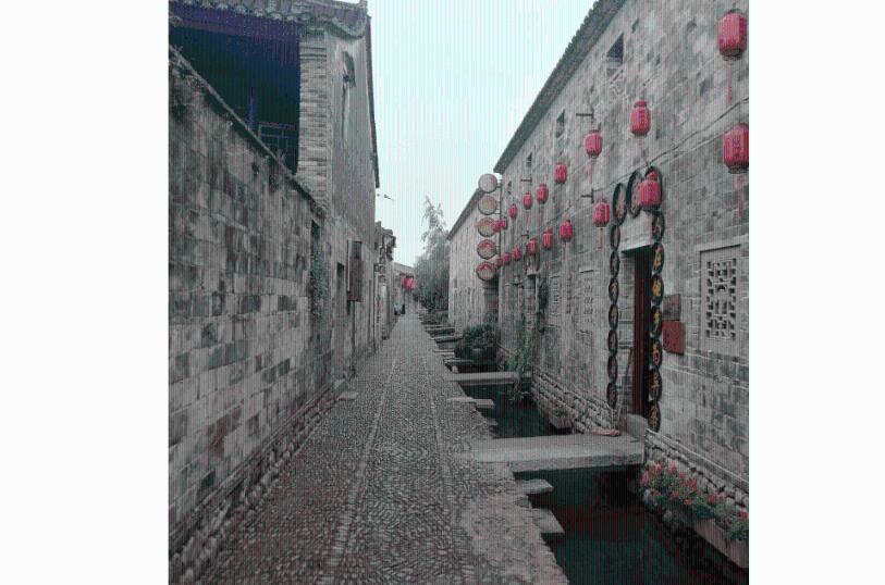 在阿富汗失事飞机残骸及生还者图像公布